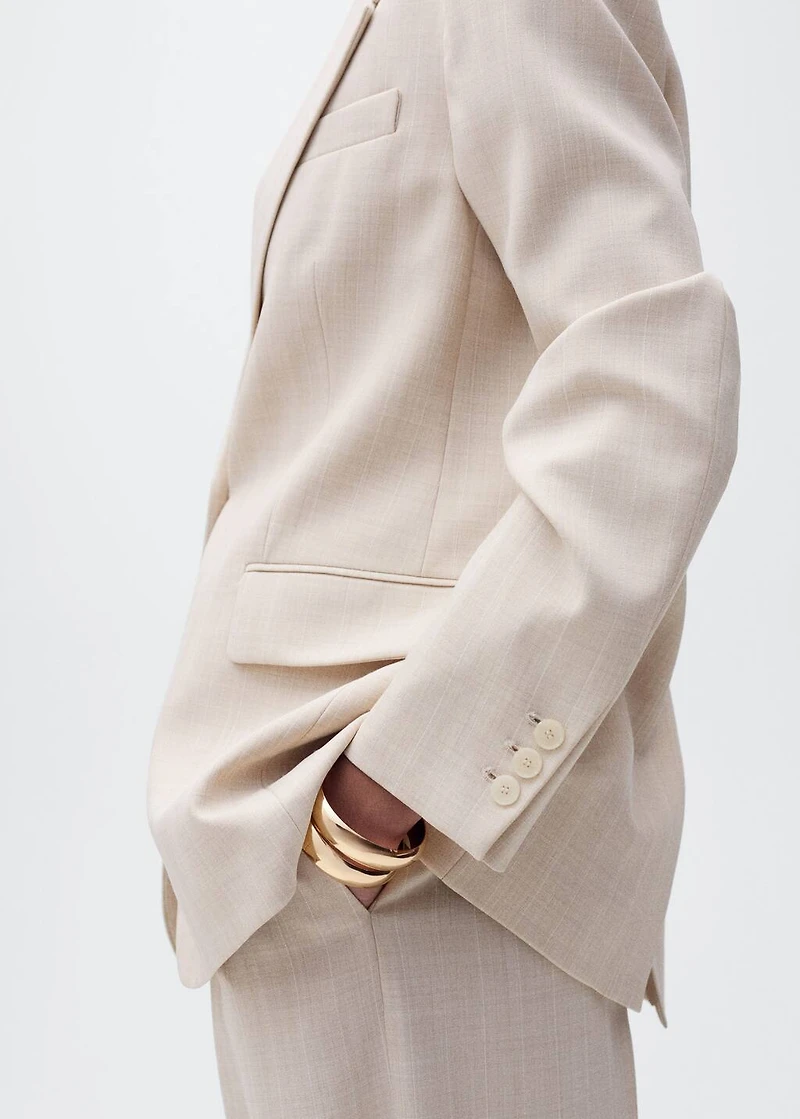 Structured suit jacket