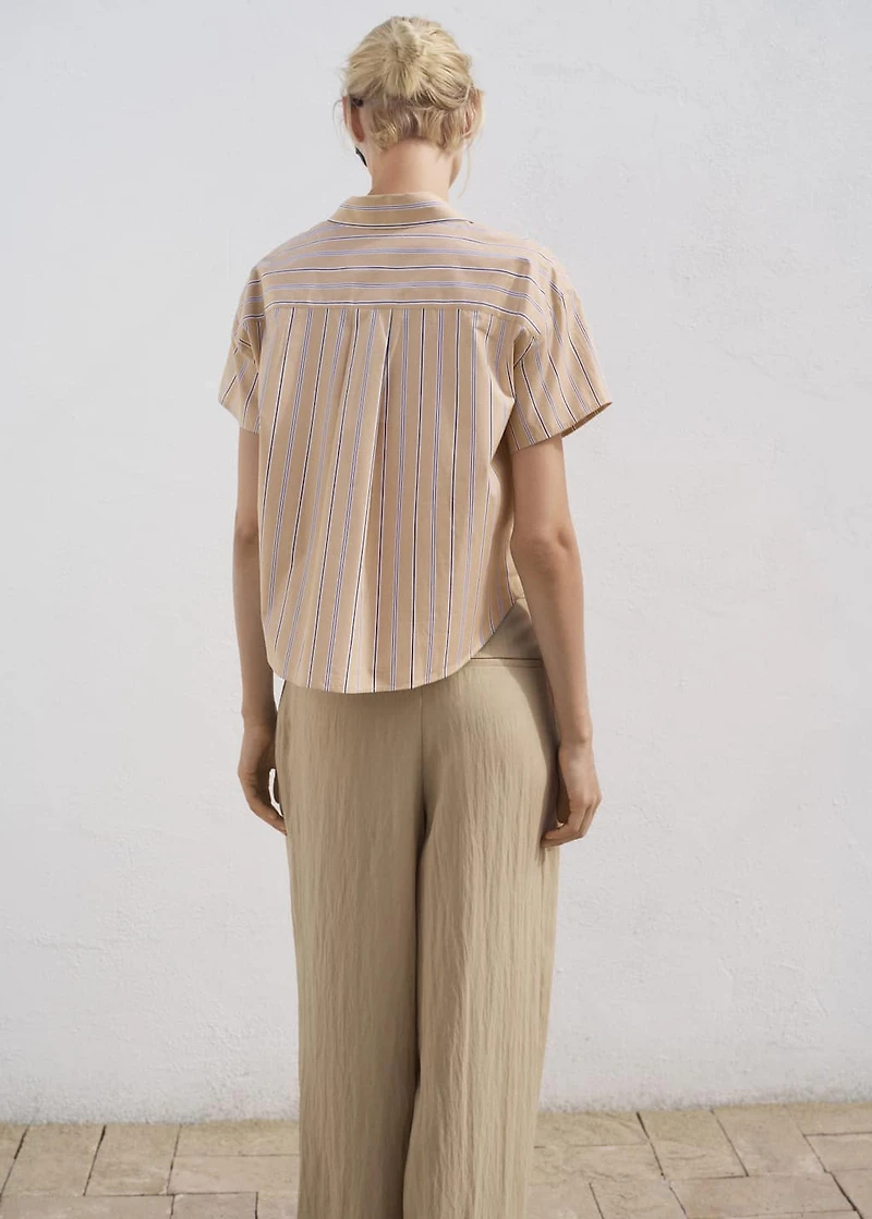 Short sleeve striped shirt