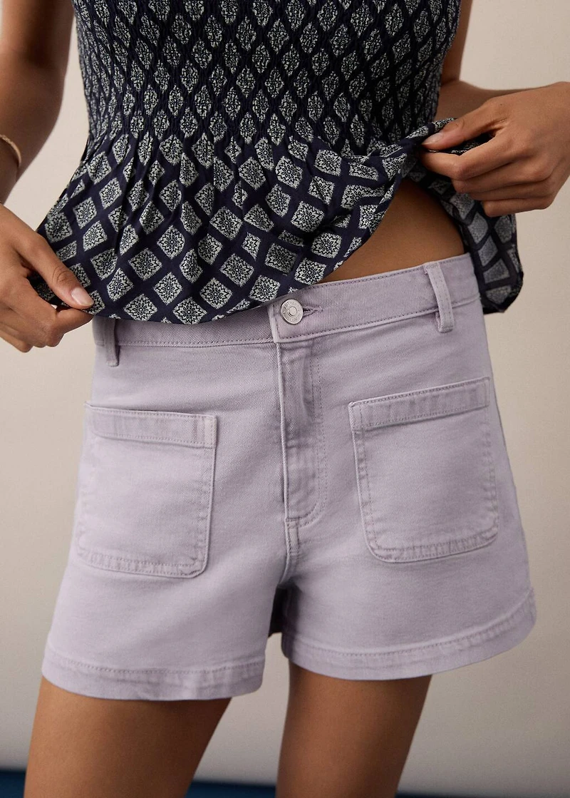 Denim shorts with pockets