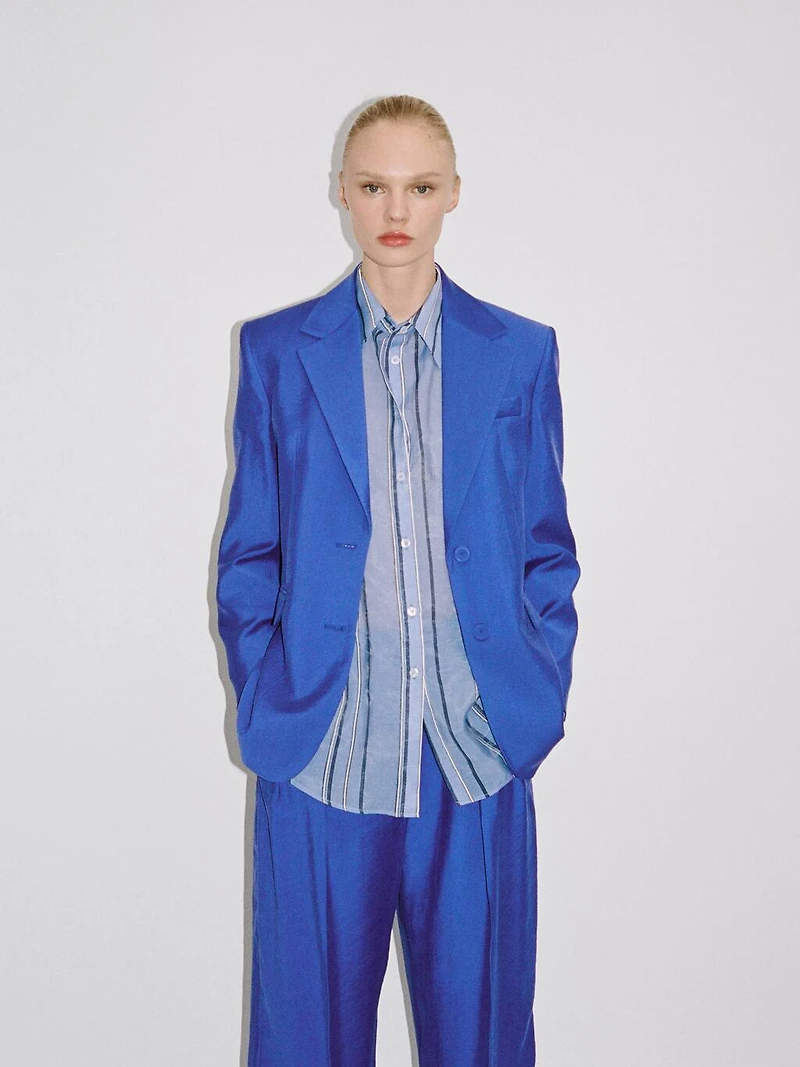 Structured suit jacket