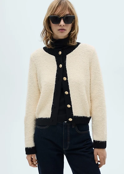 Contrasted buttons jacket
