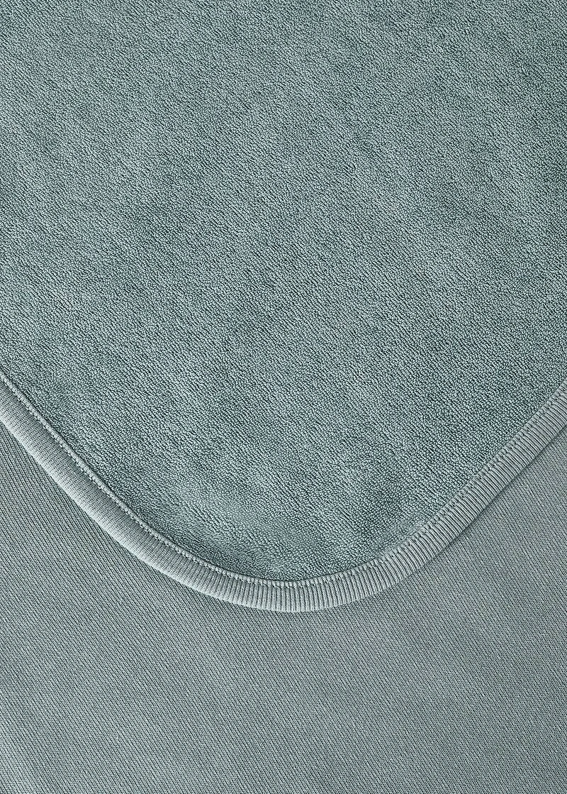 Terry baby blanket