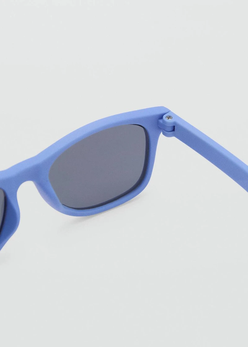 Rectangular sunglasses