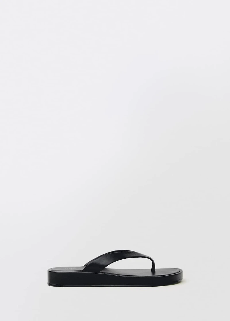 Leather straps sandals