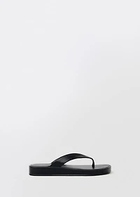 Leather straps sandals