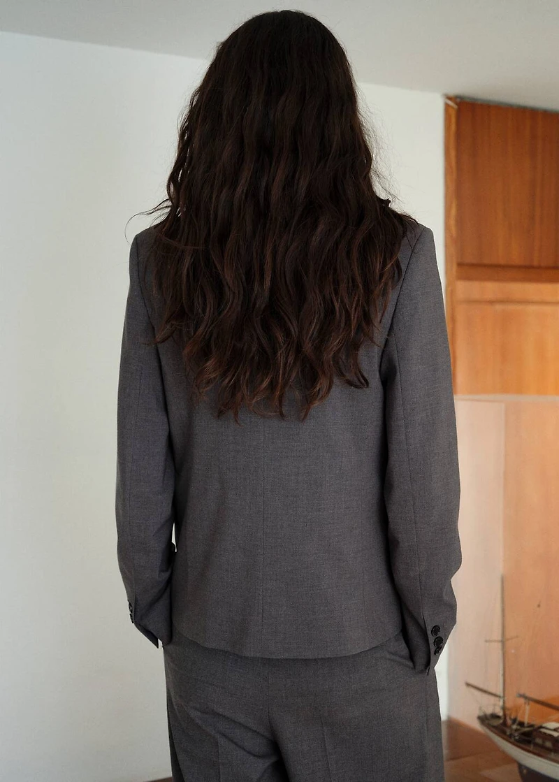Straight button suit blazer