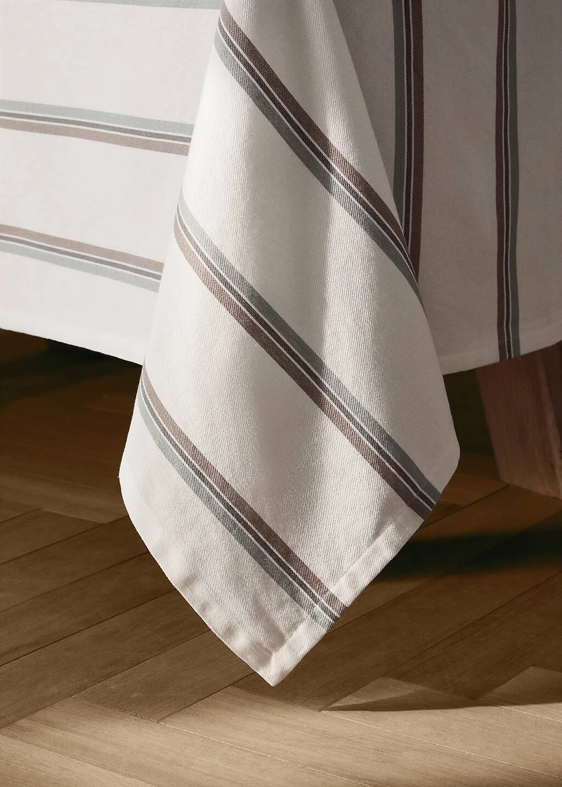 Cotton yarn-dyed striped tablecloth for 6 to 8 diners
