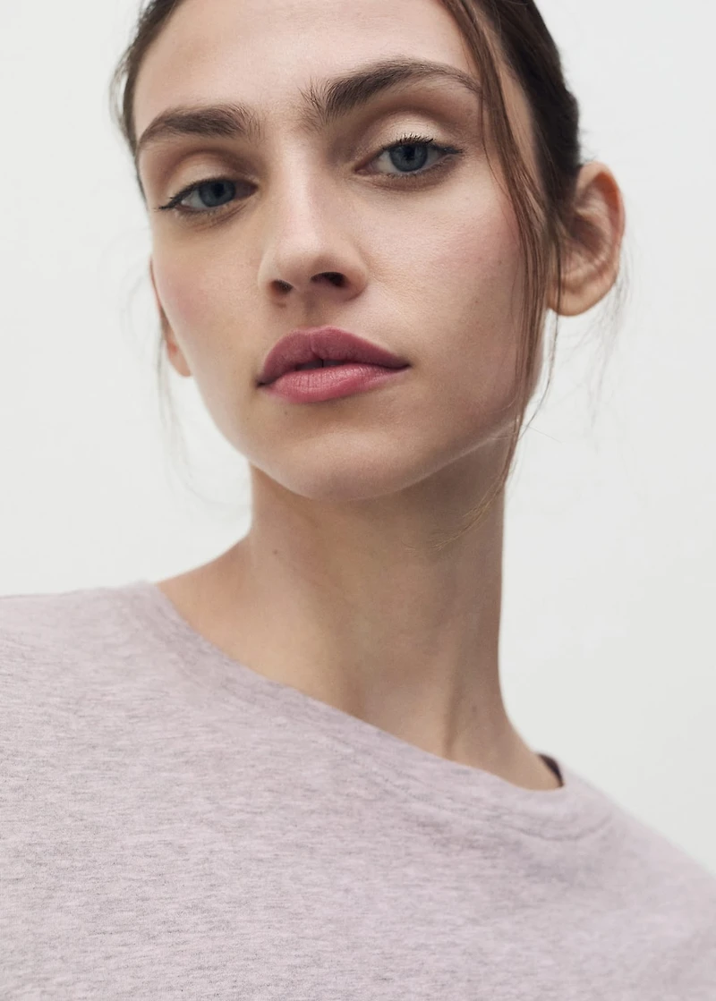 Short-sleeved cotton t-shirt