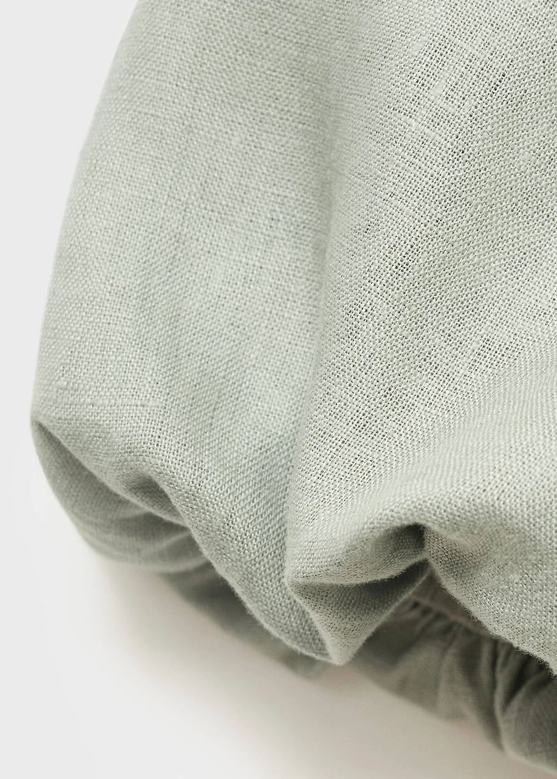 Puffed-sleeve linen dress