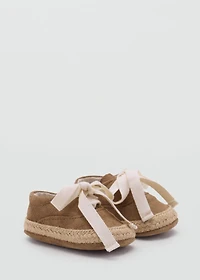 Bow leather shoes