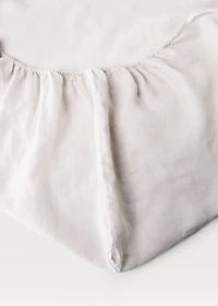 Washed linen fitted sheet for 135 cm bed