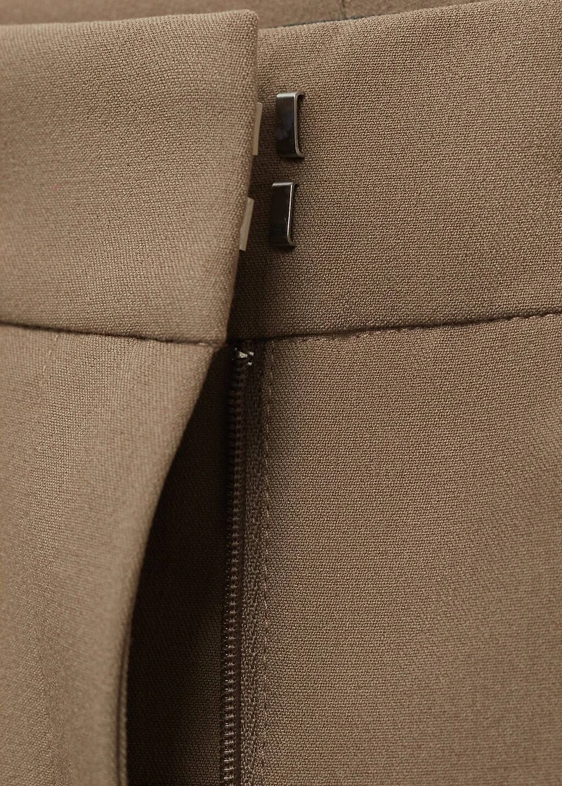 Straight mid-rise pants