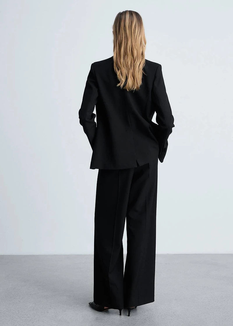 Straight blazer with flap pockets