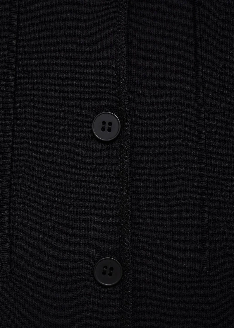 Knitted jacket with lapel collar