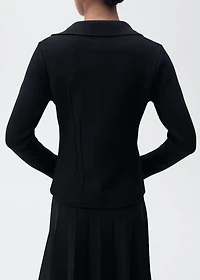 Knitted jacket with lapel collar