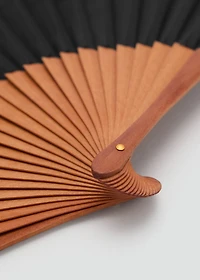 Smooth wooden fan
