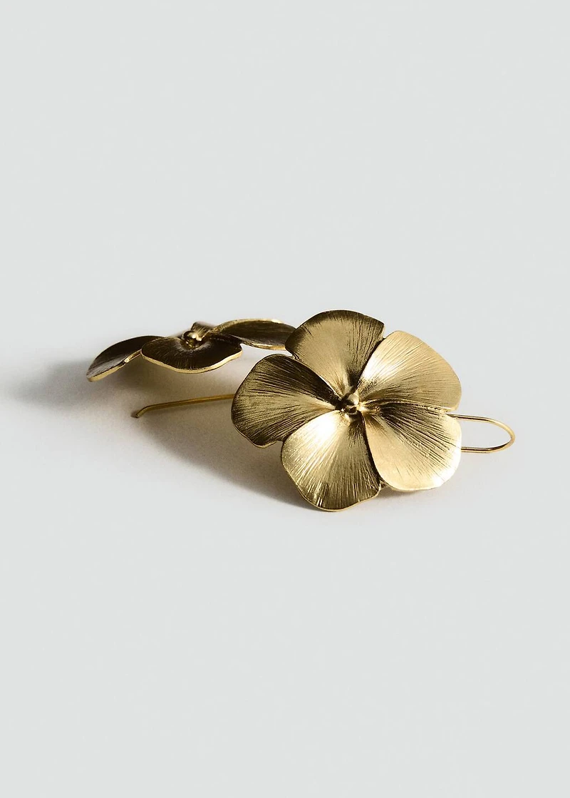 Flower-design earrings