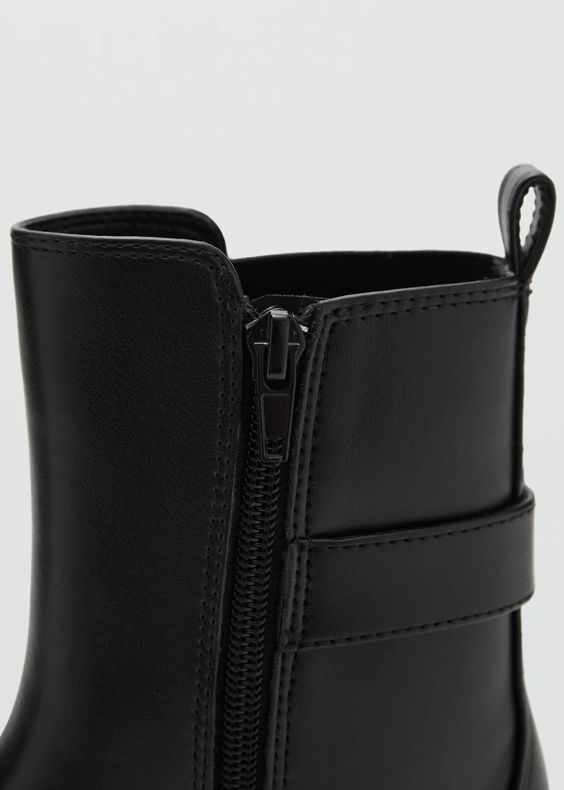 Chelsea boots with buckle