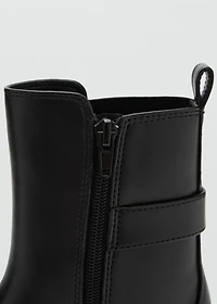 Chelsea boots with buckle