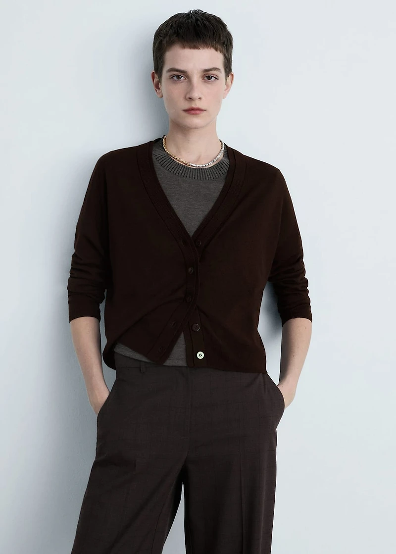 V-neck knitted cardigan