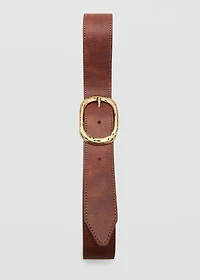 Textured belt with buckle