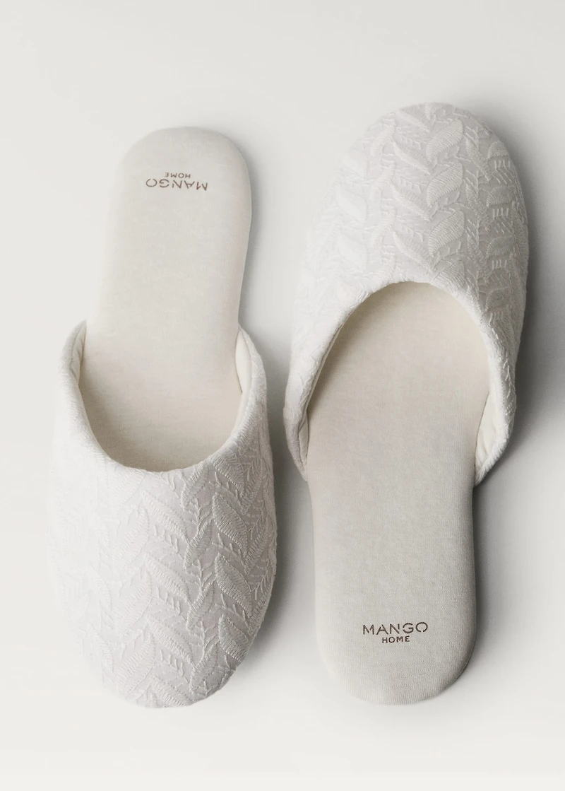Embroidered cotton slippers