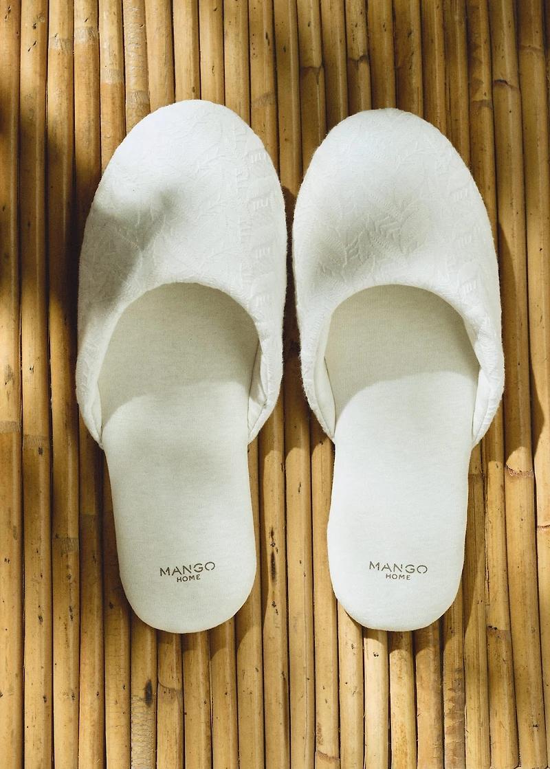 Embroidered cotton slippers