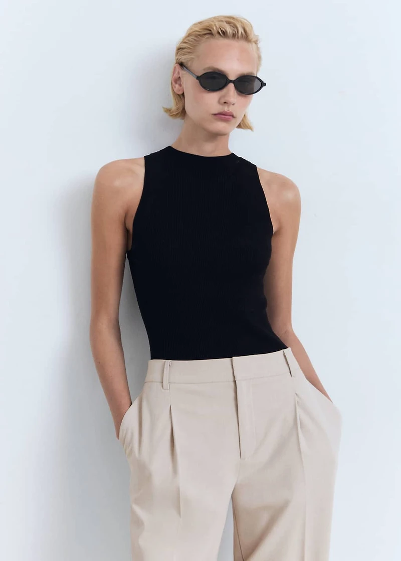 Straight-fit pleated pants