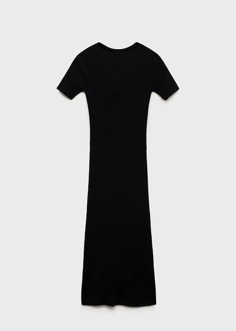 Ribbed midi-dress with slit neckline