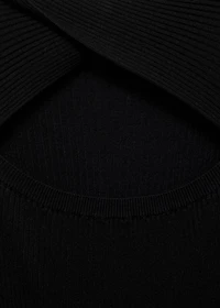 Ribbed midi-dress with slit neckline