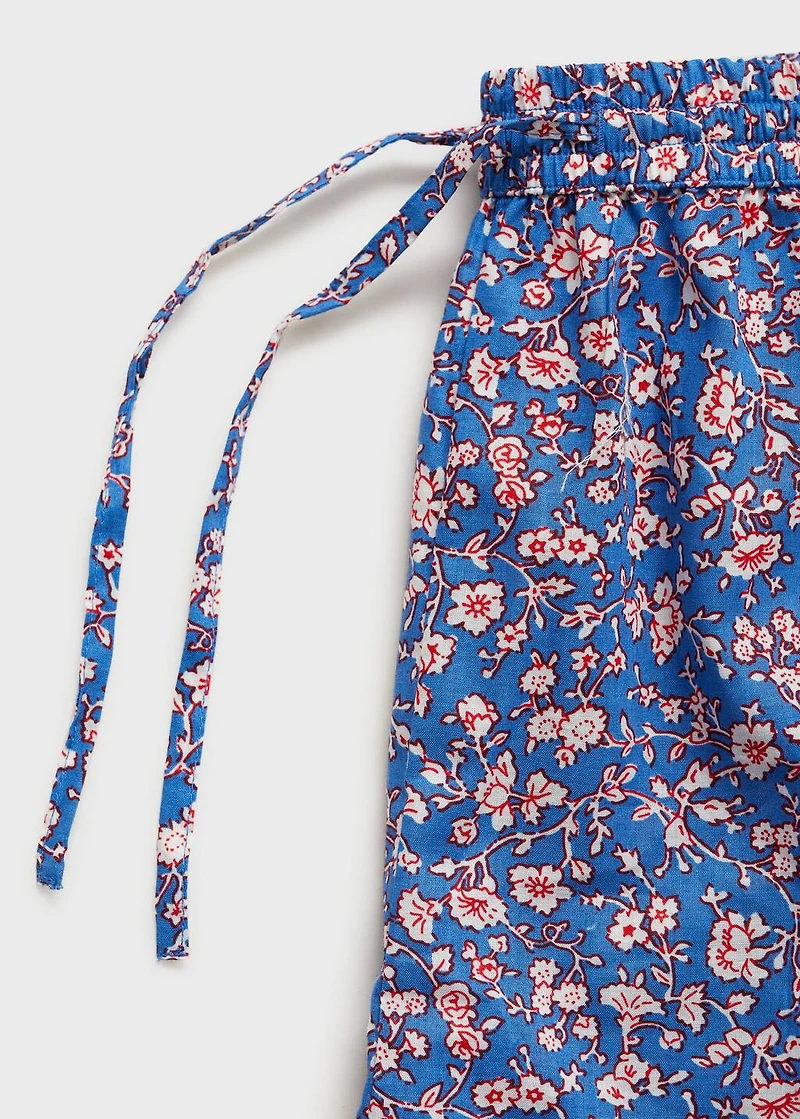 Floral-print pajamas