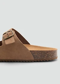 Buckles leather sandal