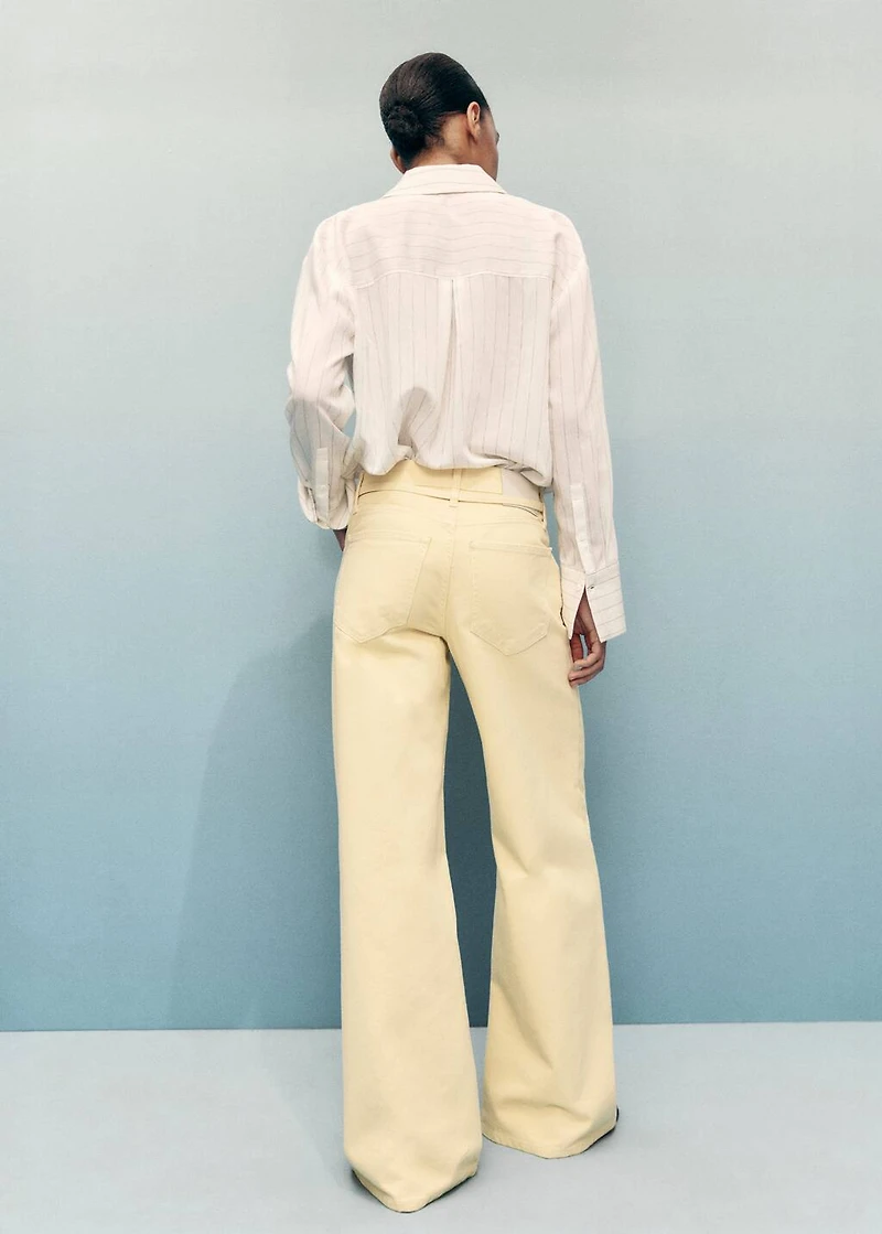 Low-rise  wide leg jeans with belt