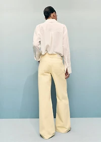 Low-rise  wide leg jeans with belt