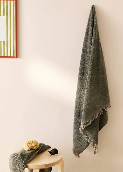 Organic cotton children's shower towel with fringes