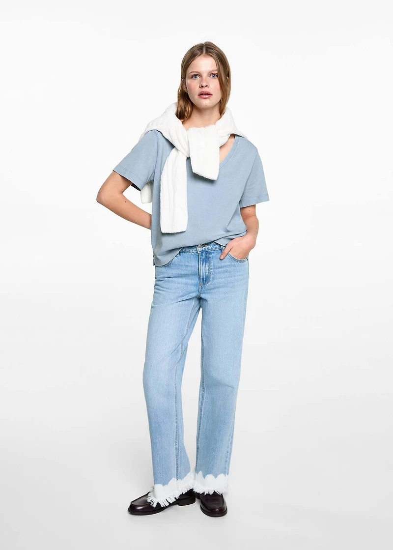 V-neck T-shirt