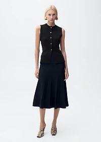 Fine-knit vest with buttons