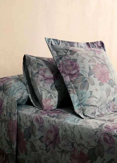 Two cotton percale multi-colored floral-print pillowcases 50x75 cm