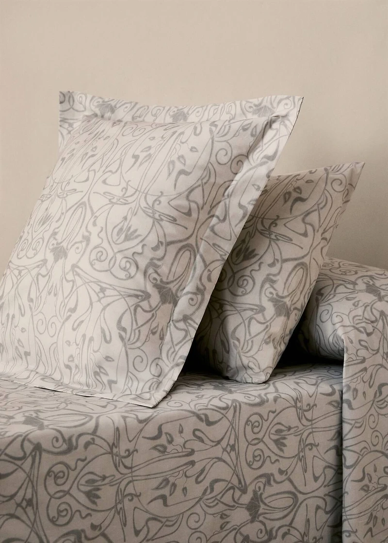 Two cotton percale ornamental-print pillowcases 50x75 cm