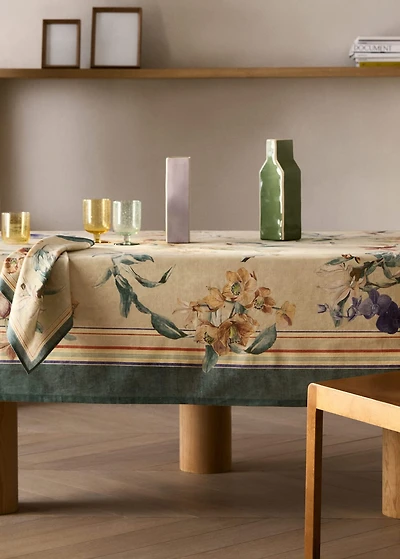 Cotton linen floral-print tablecloth for 6 to 8 diners