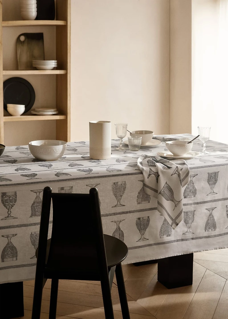 Linen-cotton tablecloth with glass print for 6 to 8 diners