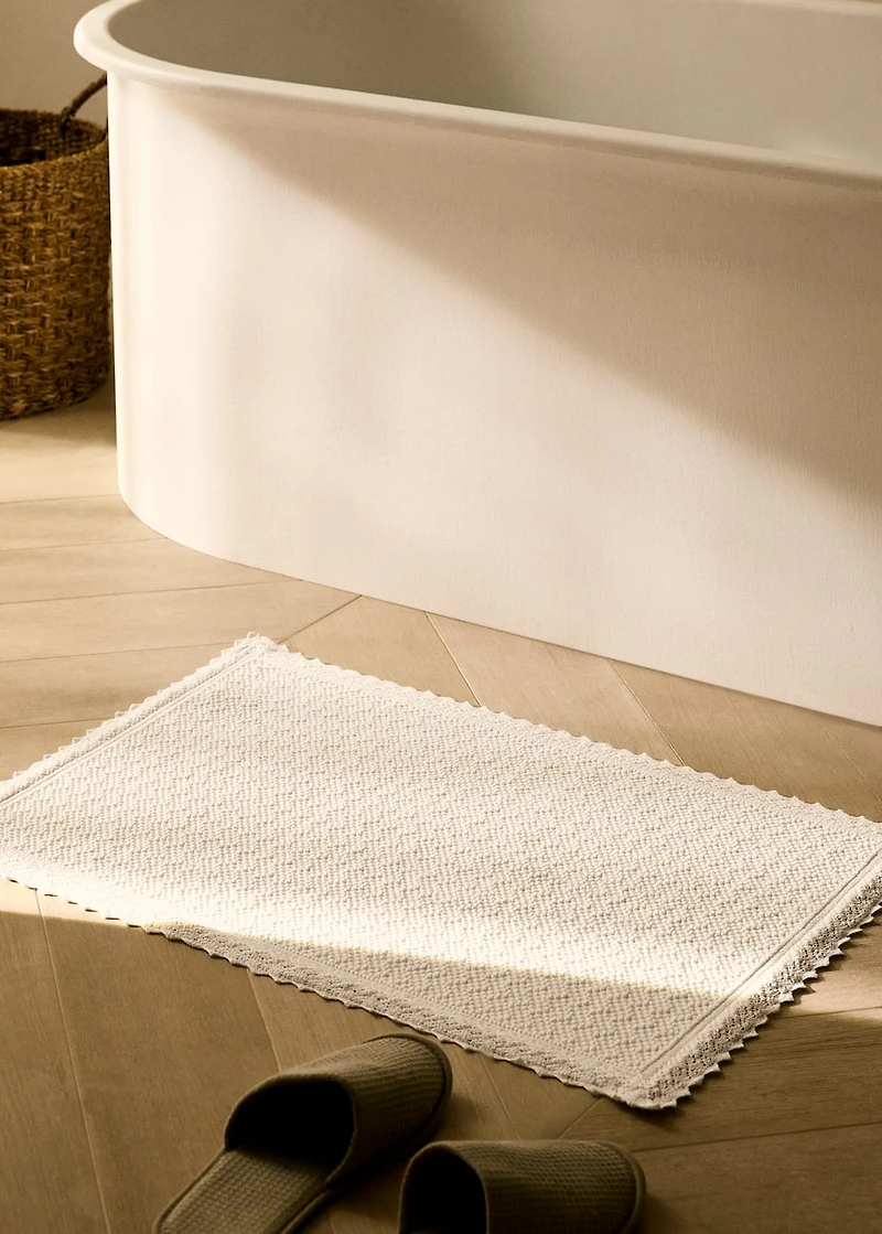 Lace bathroom rug