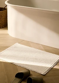 Lace bathroom rug