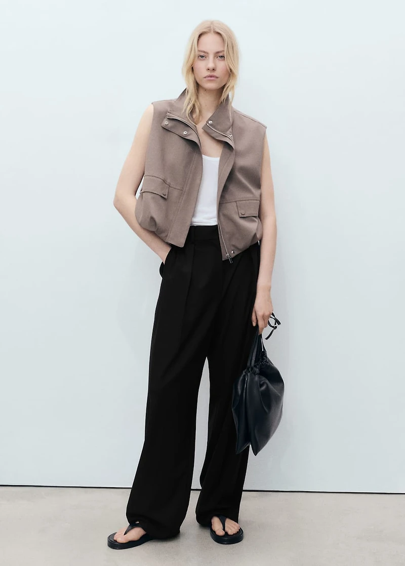 Wide leg pleated pants