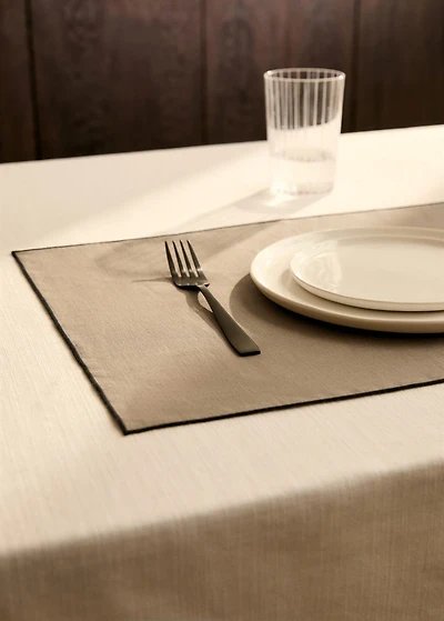 Linen placemat with ribbed detail