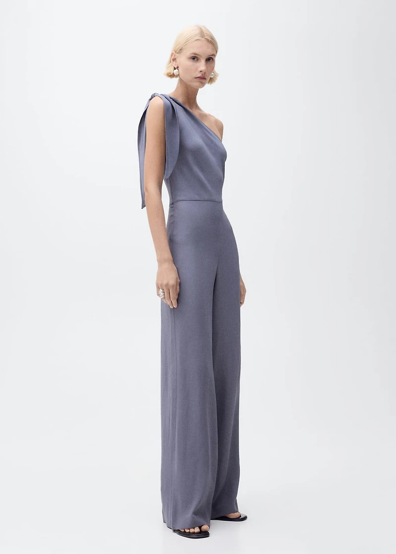 Asymmetrical satin jumpsuit with bow