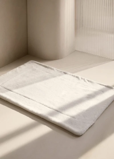 Extra-soft cotton bath mat