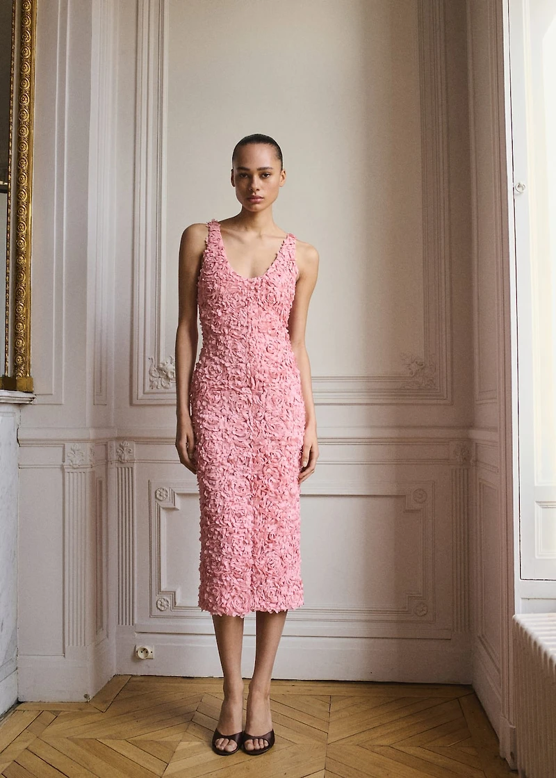 Tulle dress with embroidered flower