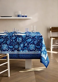 Resin floral tablecloth for 6 to 8 diners