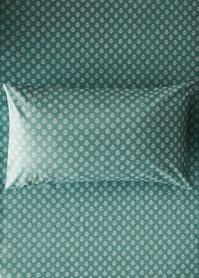 Children’s cotton percale pillowcase with small flowers 30x50 cm